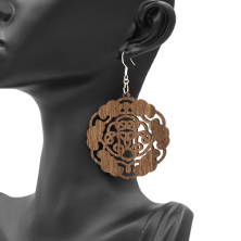 Paire de boucles d’oreilles fait à la main. Idée de cadeau. Fait main