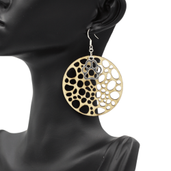 Paire de boucles d’oreilles fait à la main. Idée de cadeau. Fait main
