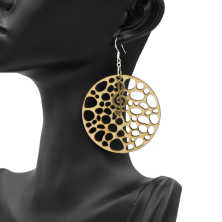 Paire de boucles d’oreilles fait à la main. Idée de cadeau. Fait main