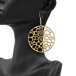 Paire de boucles d’oreilles fait à la main. Idée de cadeau. Fait main