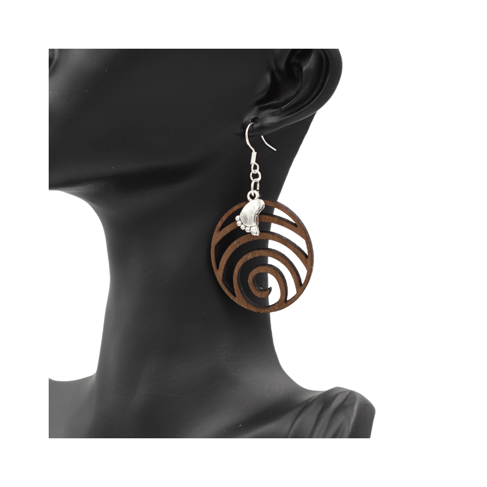 Paire de boucles d’oreilles fait à la main. Idée de cadeau. Fait main Paire de boucles d’oreilles fait à la main. Idée de cadeau. Fait main