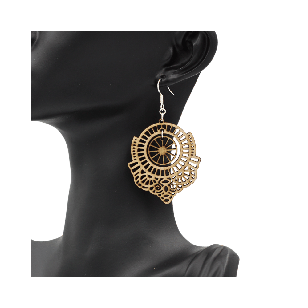 Paire de boucles d’oreilles fait à la main. Idée de cadeau. Fait main Paire de boucles d’oreilles fait à la main. Idée de cadeau. Fait main
