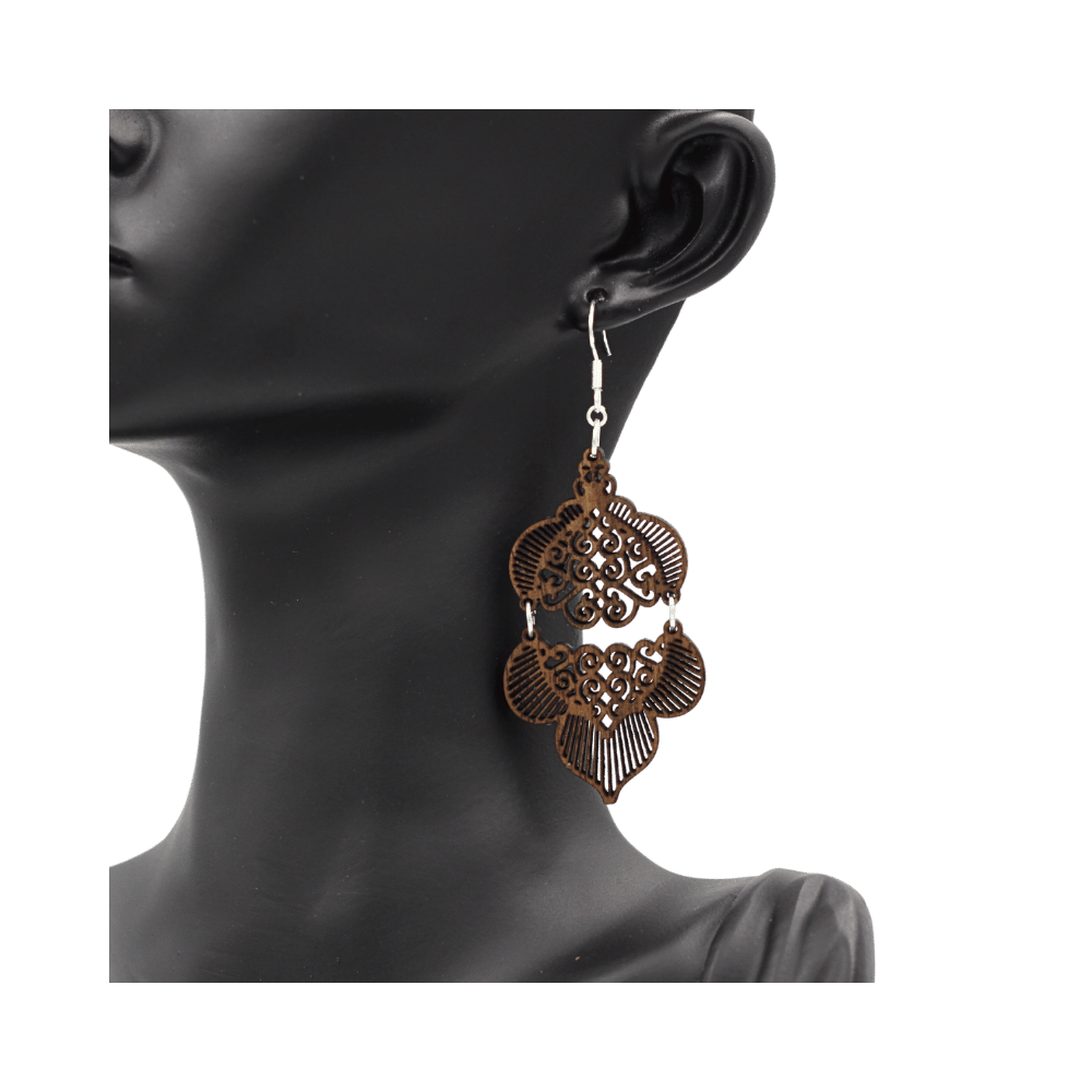 Paire de boucles d’oreilles fait à la main. Idée de cadeau. Fait main Paire de boucles d’oreilles fait à la main. Idée de cadeau. Fait main