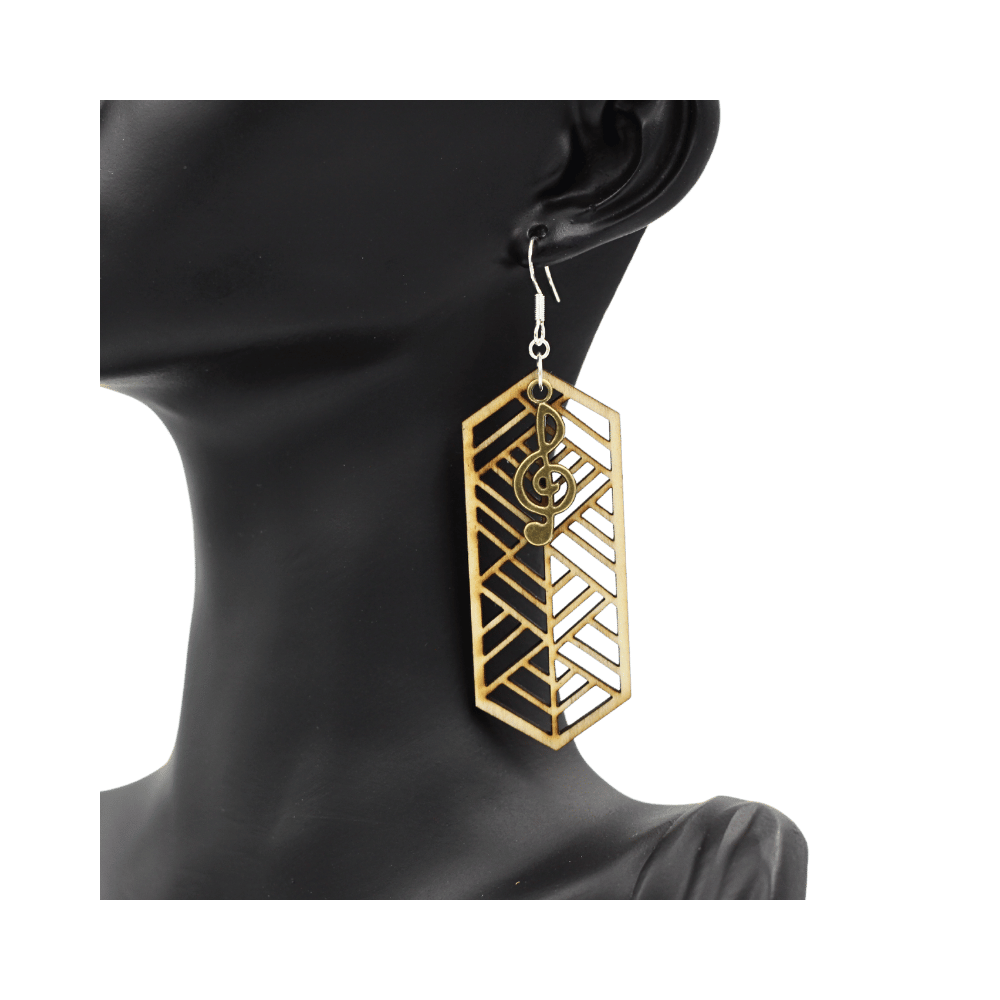 Paire de boucles d’oreilles fait à la main. Idée de cadeau. Fait main Paire de boucles d’oreilles fait à la main. Idée de cadeau. Fait main