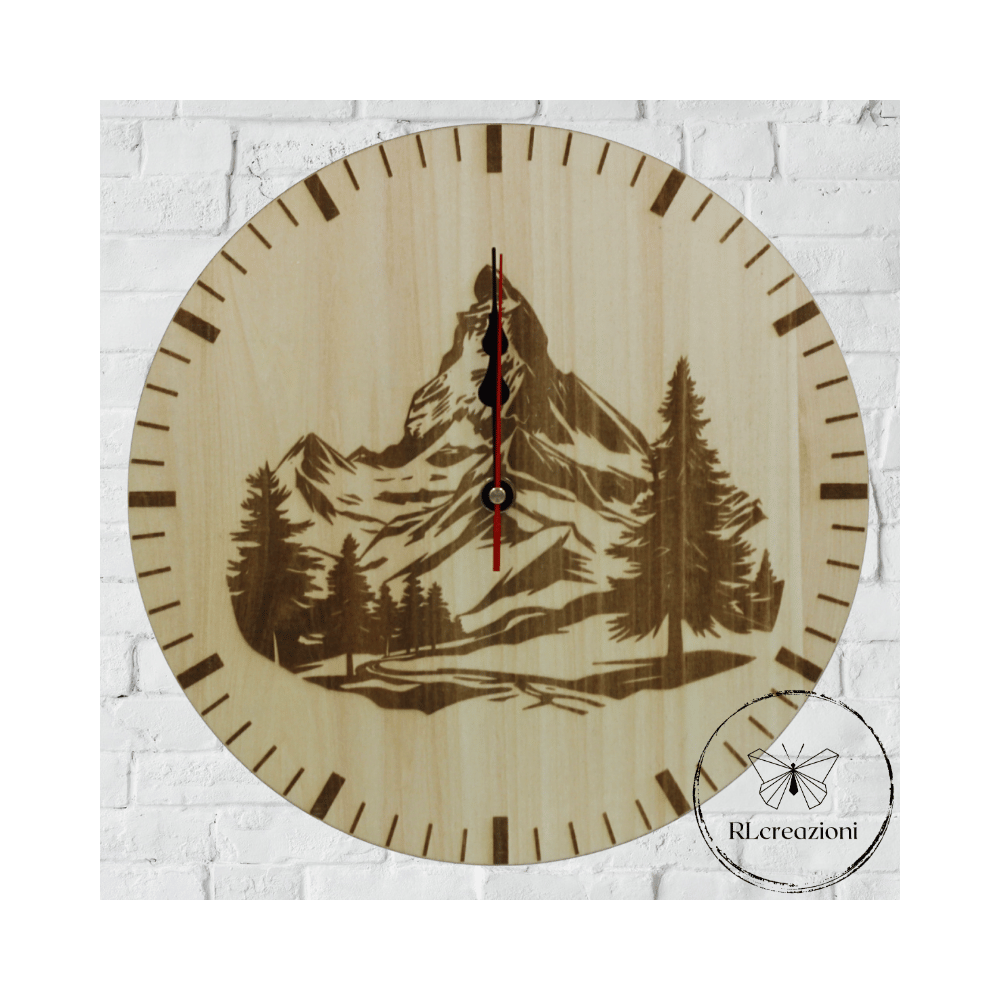 Orologio da muro in legno incisa al laser Cervino
