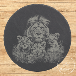 planche à découper en ardoise avec gravure laser de lions