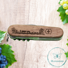 Victorinox Huntsman Wood con incisione laser  Bauernhaltung