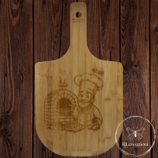 Tagliere per pizza con incisione laser. Personalizzabile su richiesta.
