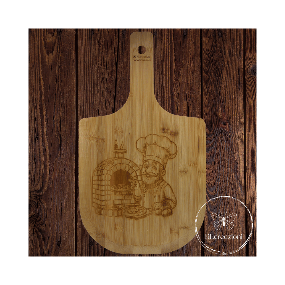 Tagliere per pizza con incisione laser. Personalizzabile su richiesta. Tagliere per pizza con incisione laser. Personalizzabile su richiesta.