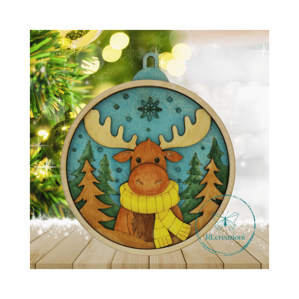 décoration pour le sapin de Noël. Découpé au laser et peint à la main décoration pour le sapin de Noël. Découpé au laser et peint à la main