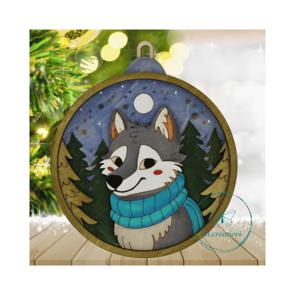 decorazione per l'albero di Natale. Realizzata con taglio laser e dipinta a mano decorazione per l'albero di Natale. Realizzata con taglio laser e dipinta a mano