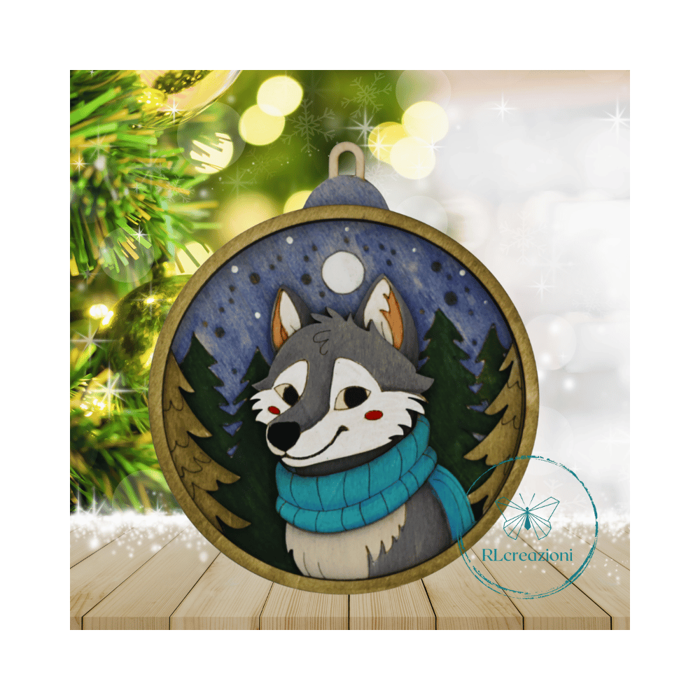 decorazione per l'albero di Natale. Realizzata con taglio laser e dipinta a mano decorazione per l'albero di Natale. Realizzata con taglio laser e dipinta a mano