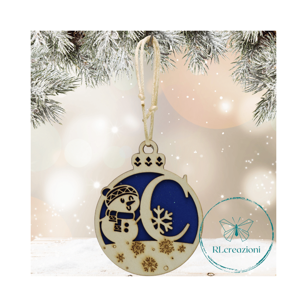 Decorazione per l'albero di Natale. Realizzata con taglio laser. Lettera C Decorazione per l'albero di Natale. Realizzata con taglio laser. Lettera C