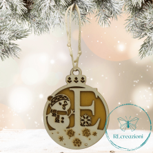 Décoration de l'arbre de Noël. Fabriquée par découpe laser. Lettre E