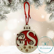 une décoration spéciale pour l'arbre de Noël. Lettre "S". Personnalisation sur demande