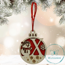 une décoration spéciale pour l'arbre de Noël. Lettre "X". Personnalisation sur demande