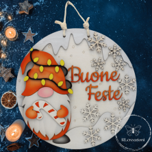 Couronne de Noël originale découpée au laser et décorée à l'aérographe