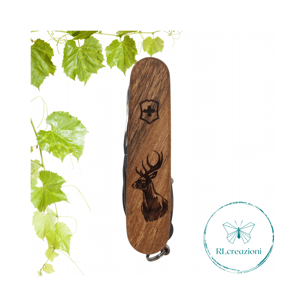 Victorinox Huntsman Wood avec gravure laser cerf 13 fonctions. Personnalisé sur demande