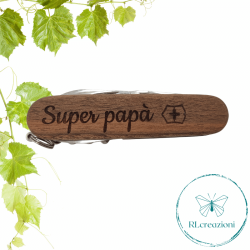 Victorinox Sparta en bois de noyer avec gravure laser. 10 fonctions. Personnalisé sur demande