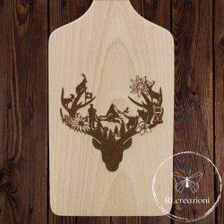 planche à découper "Cerf stylisé avec paysage"