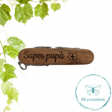 Victorinox Huntsman Wood avec gravure laser. 13 fonctions. Personnalisé sur demande. « Super papa »