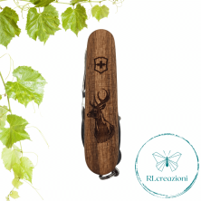 Victorinox Huntsman Wood mit Lasergravur. 13 Funktionen. Auf Wunsch personalisiert. „Hirsch“