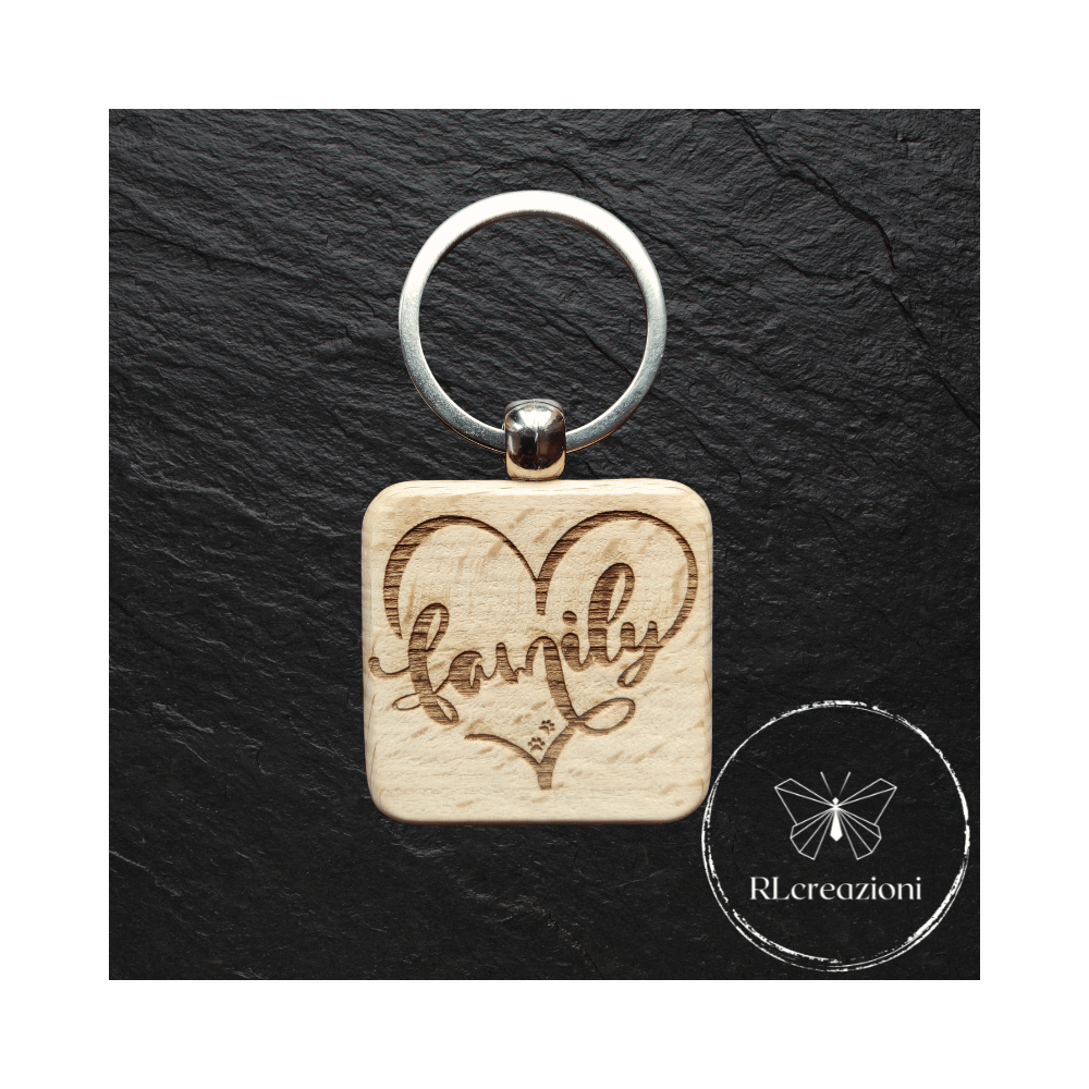 portachiavi in legno con incisione laser. Family. Personalizzabili. Ideali come gadget aziendali