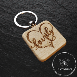 Porte-clés carré en bois avec gravure laser « Family »