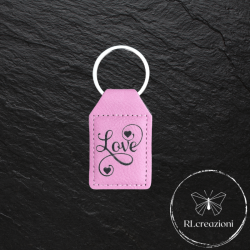 Porte-clés en simili cuir avec gravure laser. Love. Personnalisables. Idéaux comme gadgets d'entreprise.