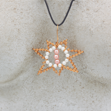 Collier en cuivre fait à la main. Idée de cadeau. Fait main