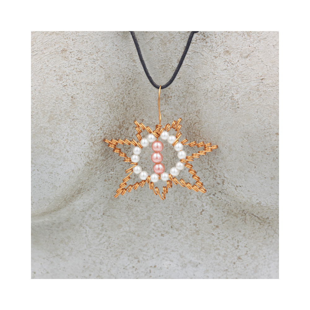 Collier en cuivre fait à la main. Idée de cadeau. Fait main Collier en cuivre fait à la main. Idée de cadeau. Fait main