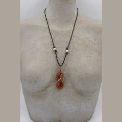 Collier en cuivre fait à la main. Idée de cadeau. Fait main