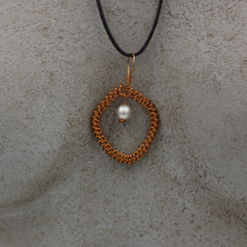 Collier en cuivre fait à la main. Idée de cadeau. Fait main
