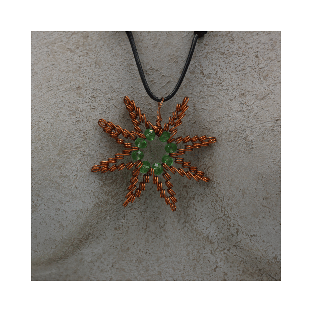 Collana in rame realizzata a mano. Idea regalo. Prodotti artigianali fatti a mano in Ticino Collana in rame realizzata a mano. Idea regalo. Prodotti artigianali fatti a mano in Ticino