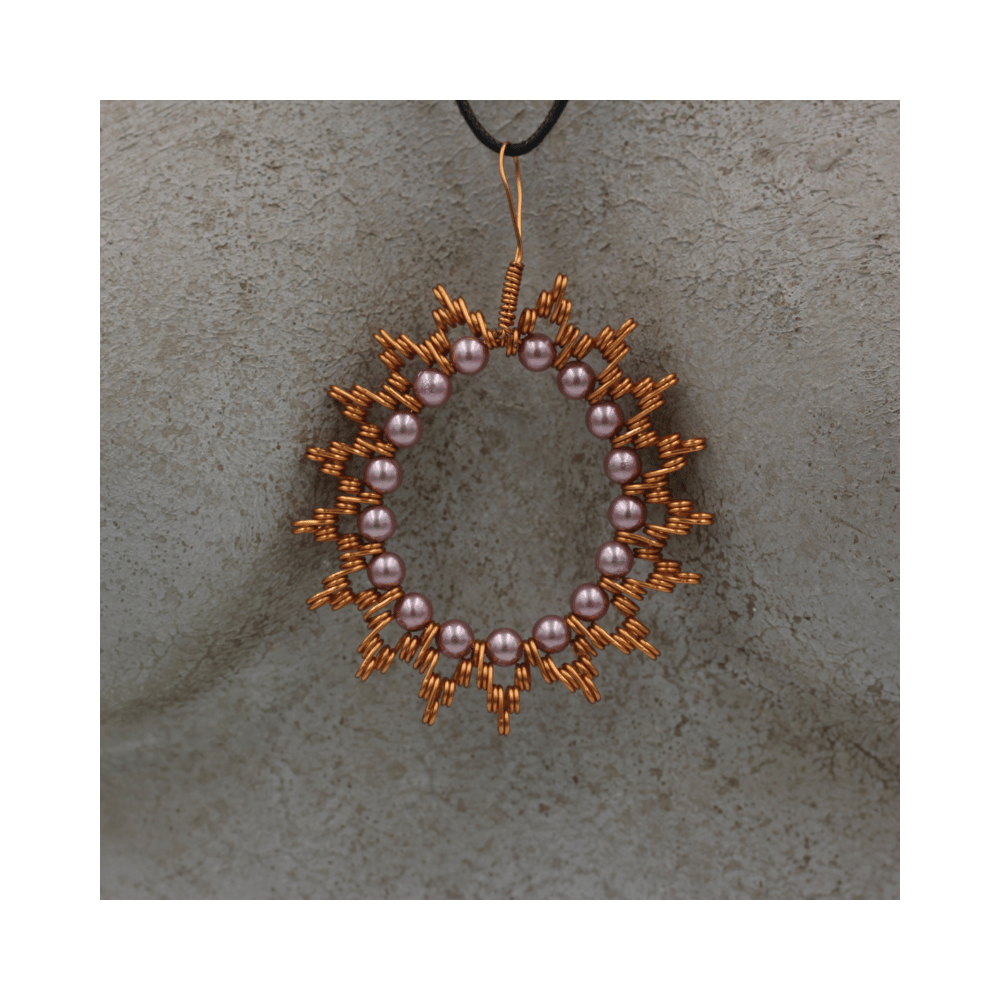 Collana in rame realizzata a mano. Idea regalo. Prodotti artigianali fatti a mano in Ticino Collana in rame realizzata a mano. Idea regalo. Prodotti artigianali fatti a mano in Ticino