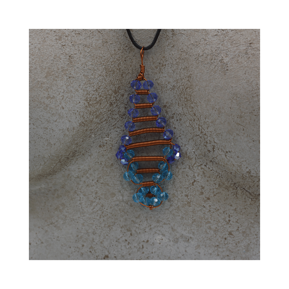 Collana in rame realizzata a mano. Idea regalo. Prodotti artigianali fatti a mano in Ticino Collana in rame realizzata a mano. Idea regalo. Prodotti artigianali fatti a mano in Ticino