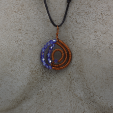 Collana in rame realizzata a mano. Idea regalo. Prodotti artigianali fatti a mano in Ticino