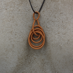 Collana in rame realizzata a mano. Idea regalo. Prodotti artigianali fatti a mano in Ticino
