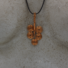 Collana in rame realizzata a mano. Idea regalo. Prodotti artigianali fatti a mano in Ticino