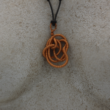 Collana in rame realizzata a mano. Idea regalo. Prodotti artigianali fatti a mano in Ticino