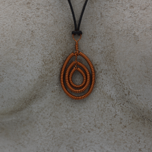 Handgefertigte Kupfer-Halskette. Geschenkidee. Handgefertigt im Tessin