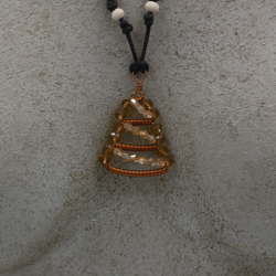 Collana in rame realizzata a mano. Idea regalo. Prodotti artigianali fatti a mano in Ticino