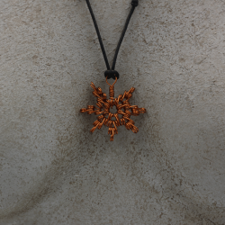 Collana in rame realizzata a mano. Idea regalo. Prodotti artigianali fatti a mano in Ticino